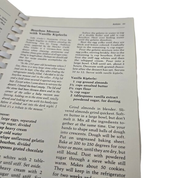 Entertaining Arts Cookbook University Of Iowa Recipe Book Performers Patrons - Picture 11 of 16